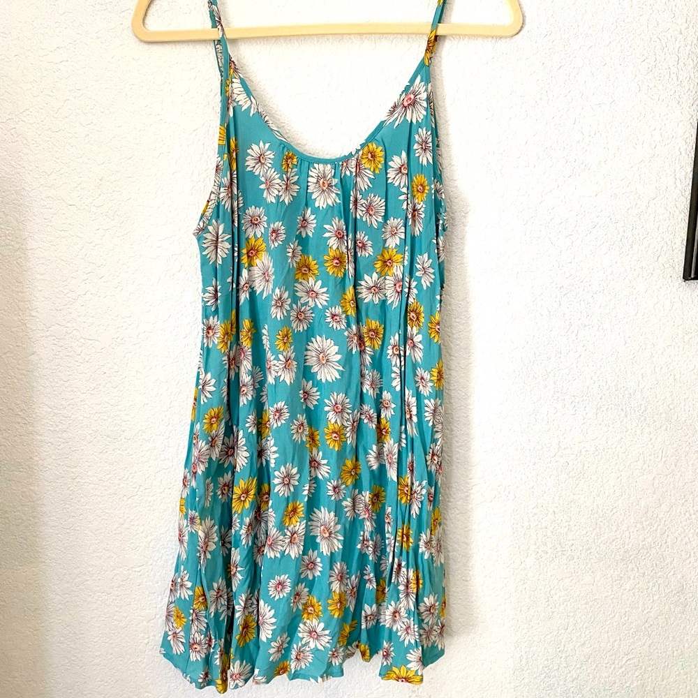 Forever 21 short cami floral dress size Large